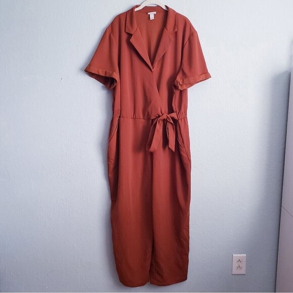 Ava & Viv Rust Short Sleeve Jumpsuit - Picture 2 of 8